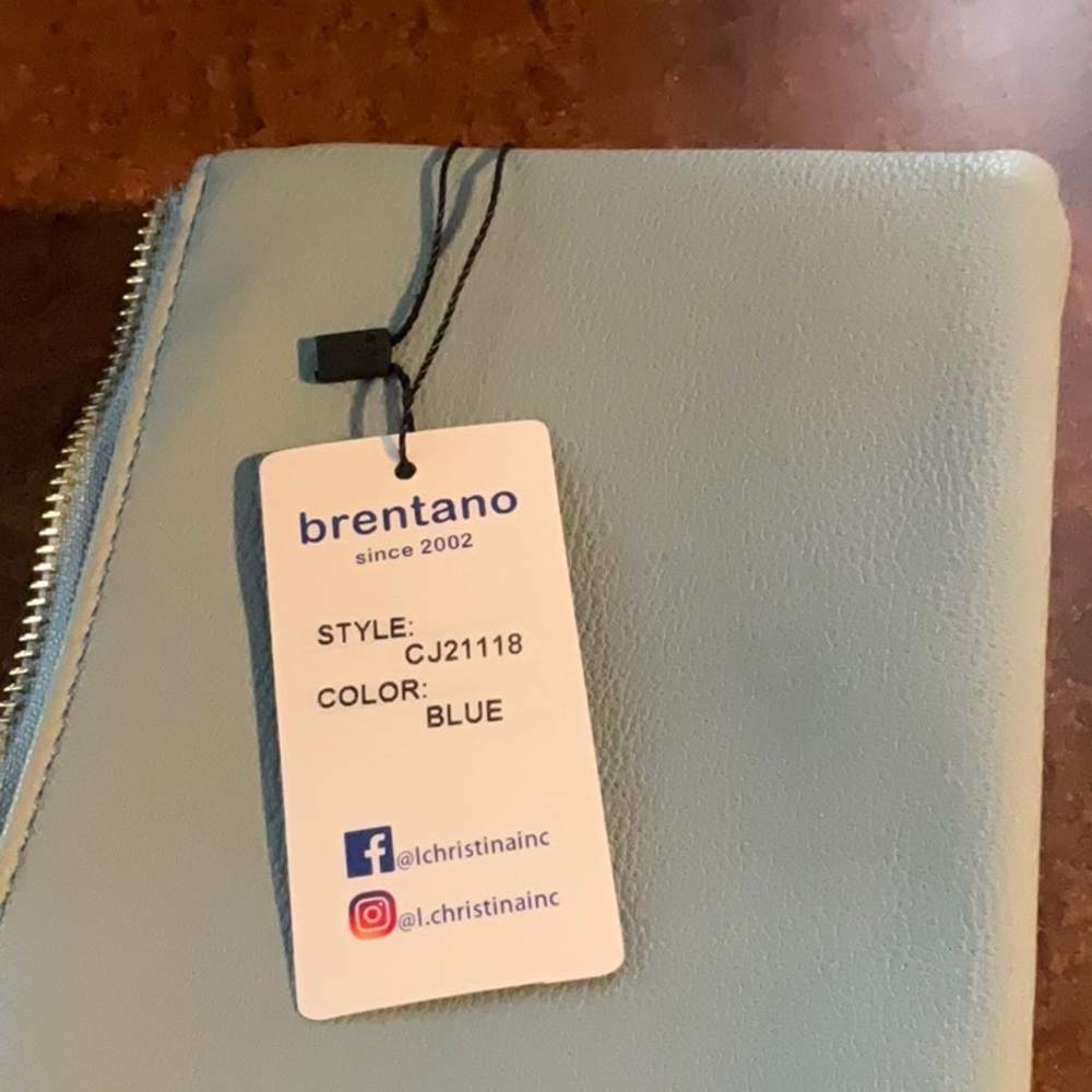 NWT Brentano Vegan Leather Shoulder bag/wristlet - Picture 3 of 9